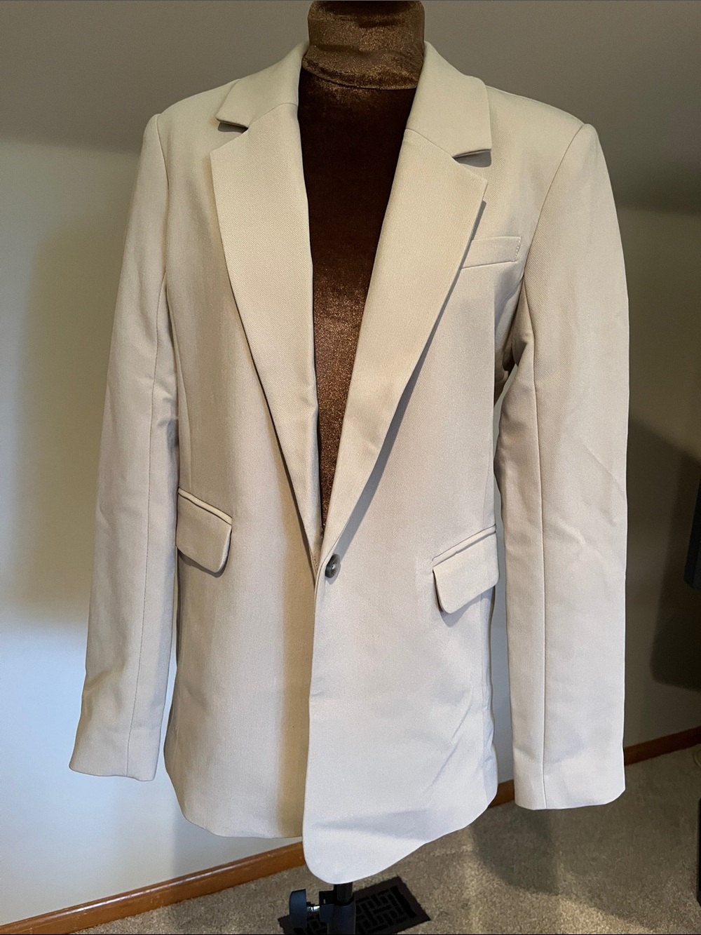 NWT Abercrombie and Fitch Cream Single-Button Blazer